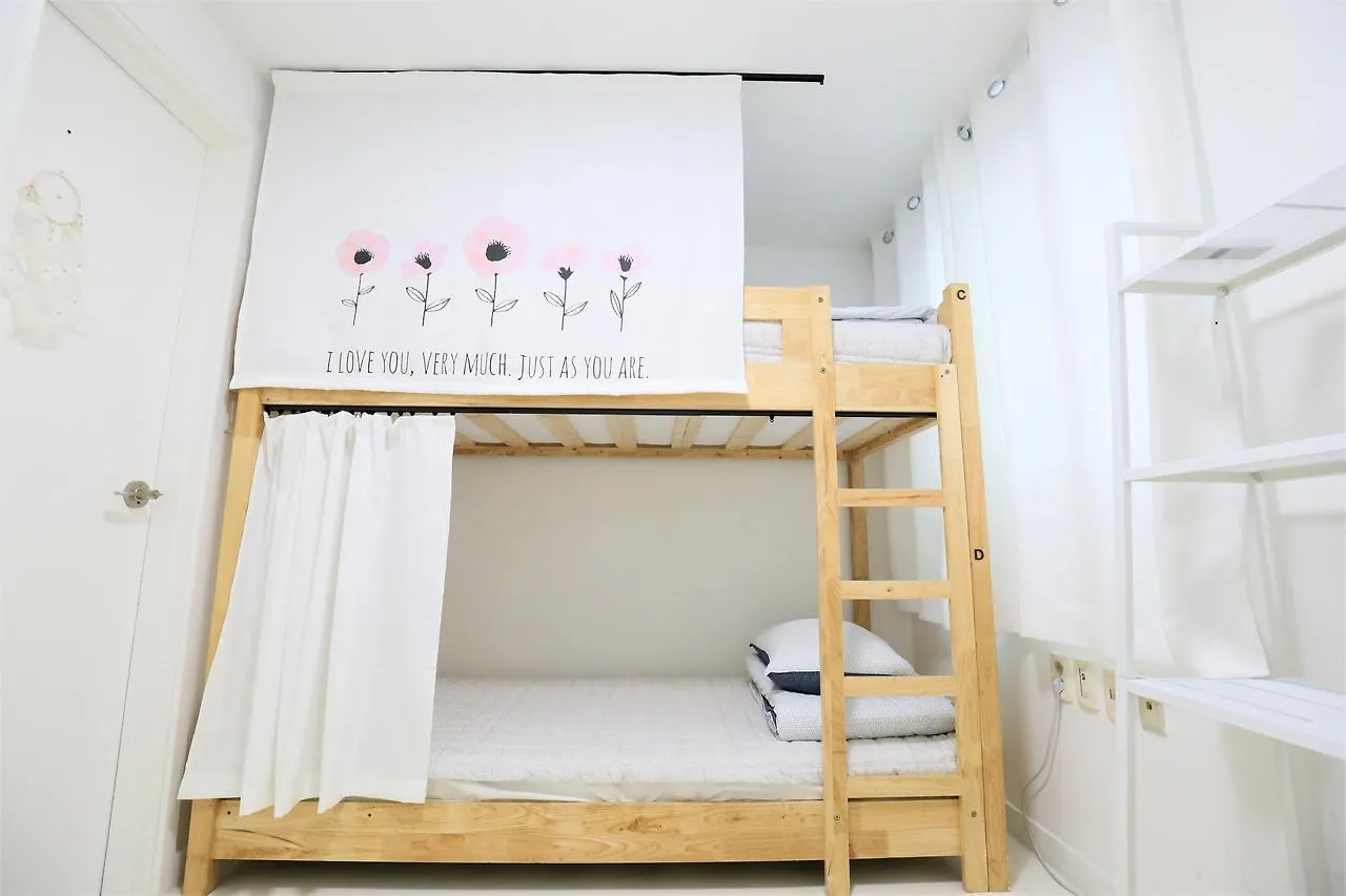 Zibro S Hotel Seoul 2*,  South Korea